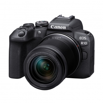 Canon EOS R10 Mirrorless Camera with RF-S 18-150mm lens