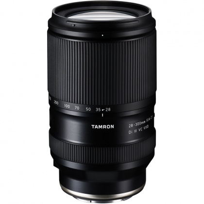 Tamron 28-200mm f2.8-5.6 Di III RXD lens for Sony FE
