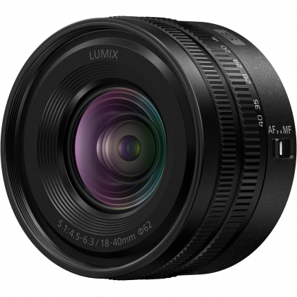 Panasonic Lumix S 18-40mm L-Mount zoom lens, Black