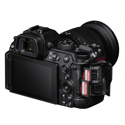 Nikon Z 5II Mirrorless Camera with 24-200mm Lens