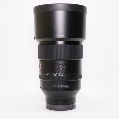 Used Sony FE 135mm f1.8 G Master lens