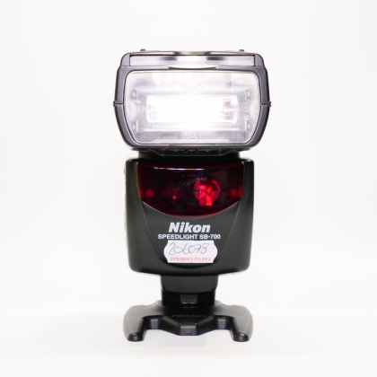 Used Nikon Speedlight SB-700