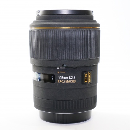 Used Sigma 105mm f2.8 DG EX Macro lens for Canon EOS