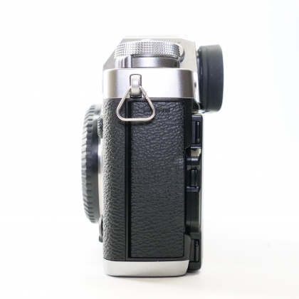 Used Fujifilm X-T3 Mirrorless camera body, silver