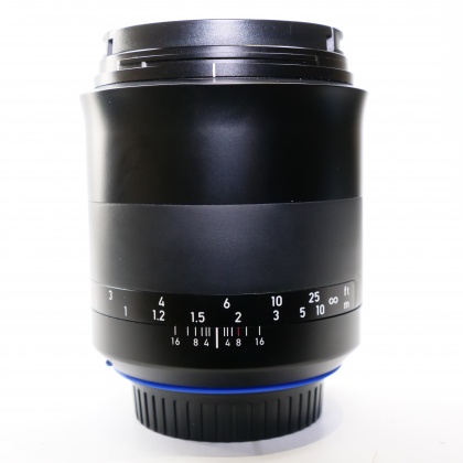 Used Zeiss Milvus 50mm f1.4 lens for Canon EOS