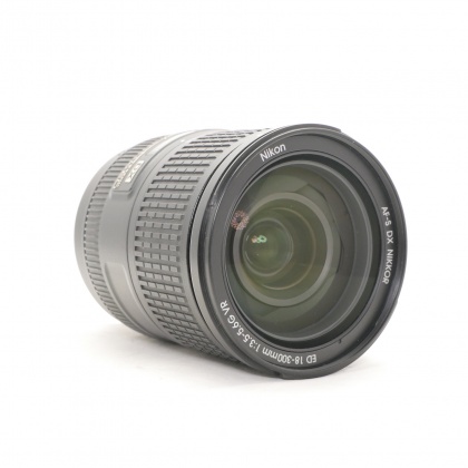 Used Nikon AF-S 18-300mm 3.5-5.6 G ED VR lens