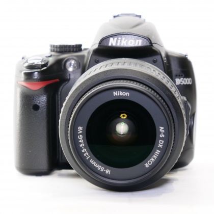 Used Nikon D5000 DSLR with 18-55mm lens