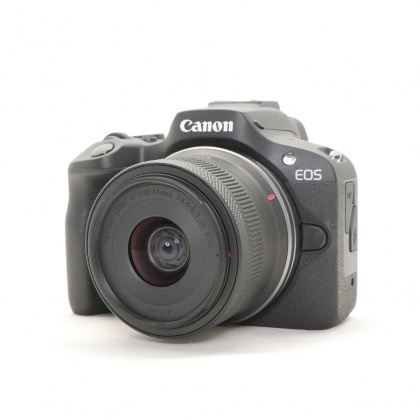 Used Canon EOS R100 Mirrorless Camera with 18-45mm lens