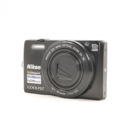 Used Nikon Coolpix S7000 Digital compact camera