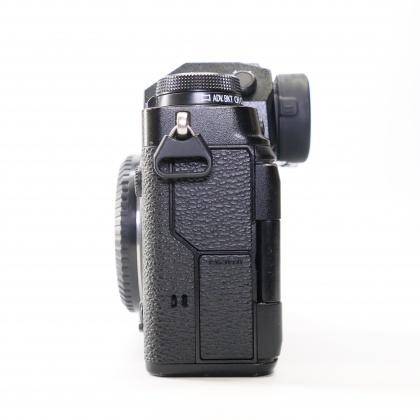 Used Fujifilm X-T4 Mirrorless camera body, Black