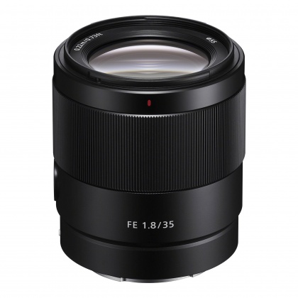 Sony FE 35mm f1.8 lens