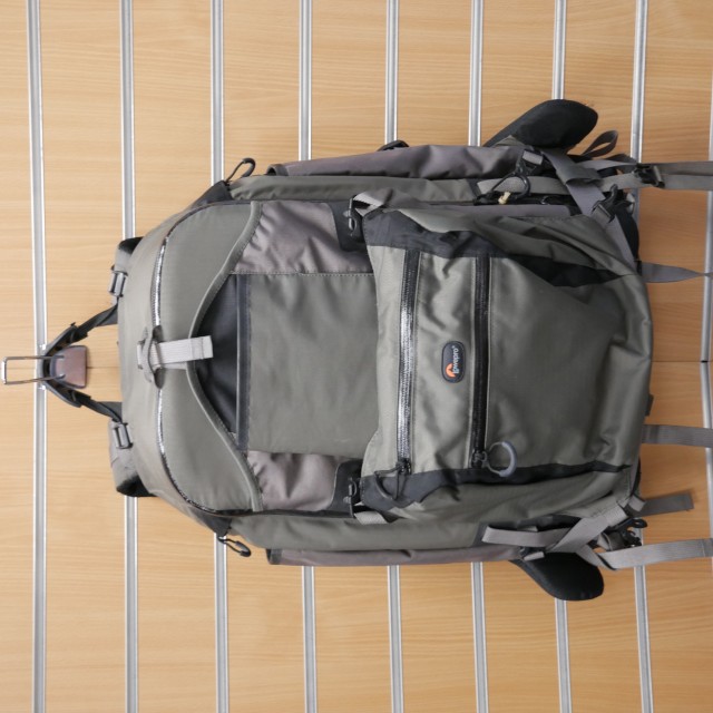 Lowepro Used Lowepro Pro Trekker 400 AW backpack
