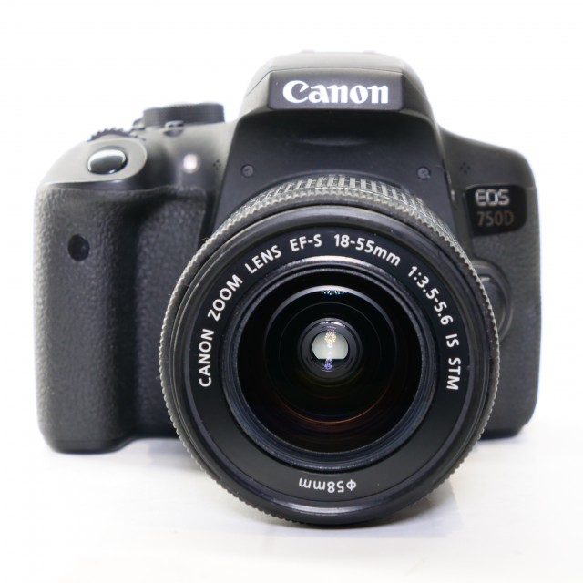 Canon Used Canon EOS 750D DSLR with 18-55mm lens